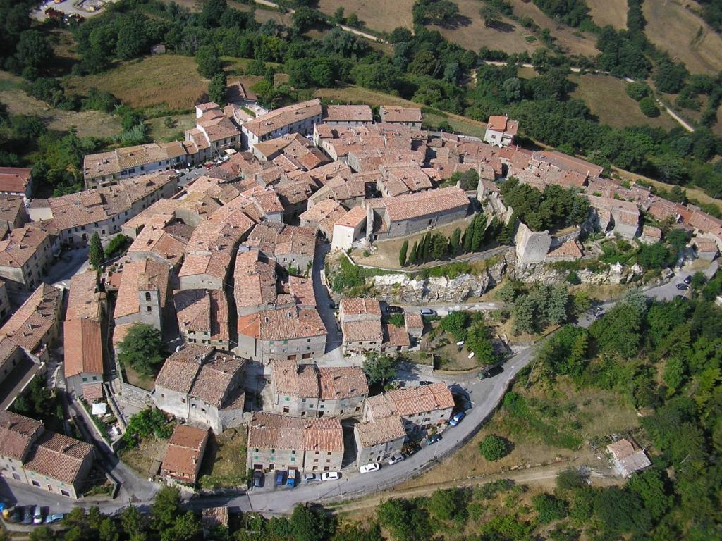 Guest House Il Borgo Di Sempronio 森普罗尼亚诺 外观 照片
