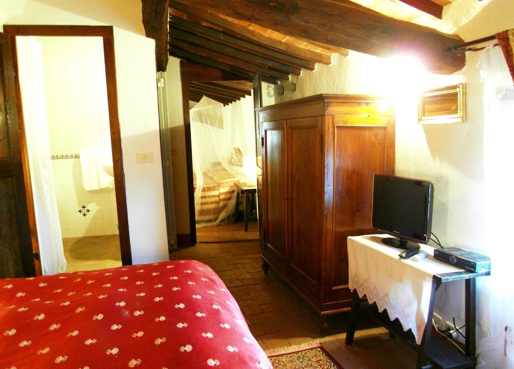 Guest House Il Borgo Di Sempronio 森普罗尼亚诺 客房 照片